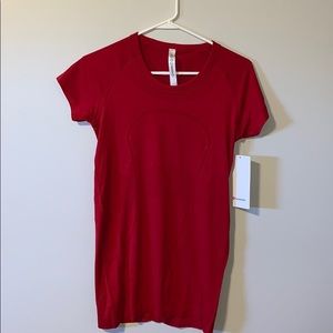 NWT Red Lululemon Crew Size 8